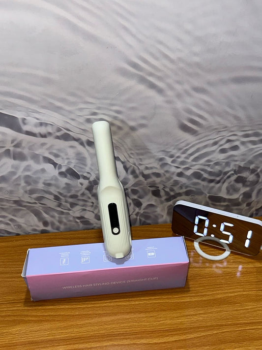 Wireless hair straightener